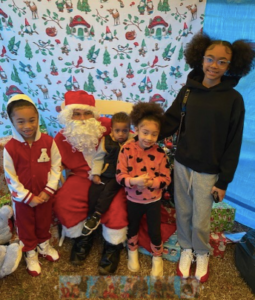 Ride On Cannon Family With Children And Santa
